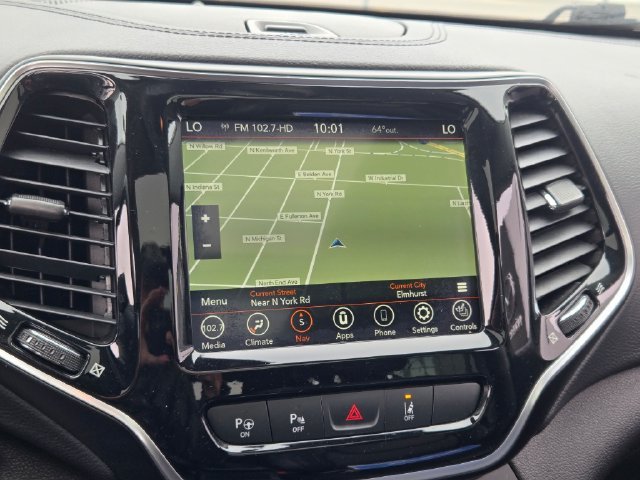 Used 2020 Gray Jeep Limited image 24