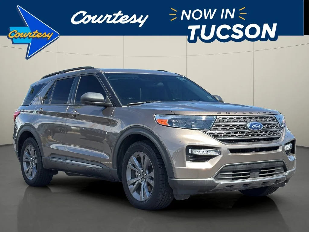 Used 2021 Gray Ford XLT image 1