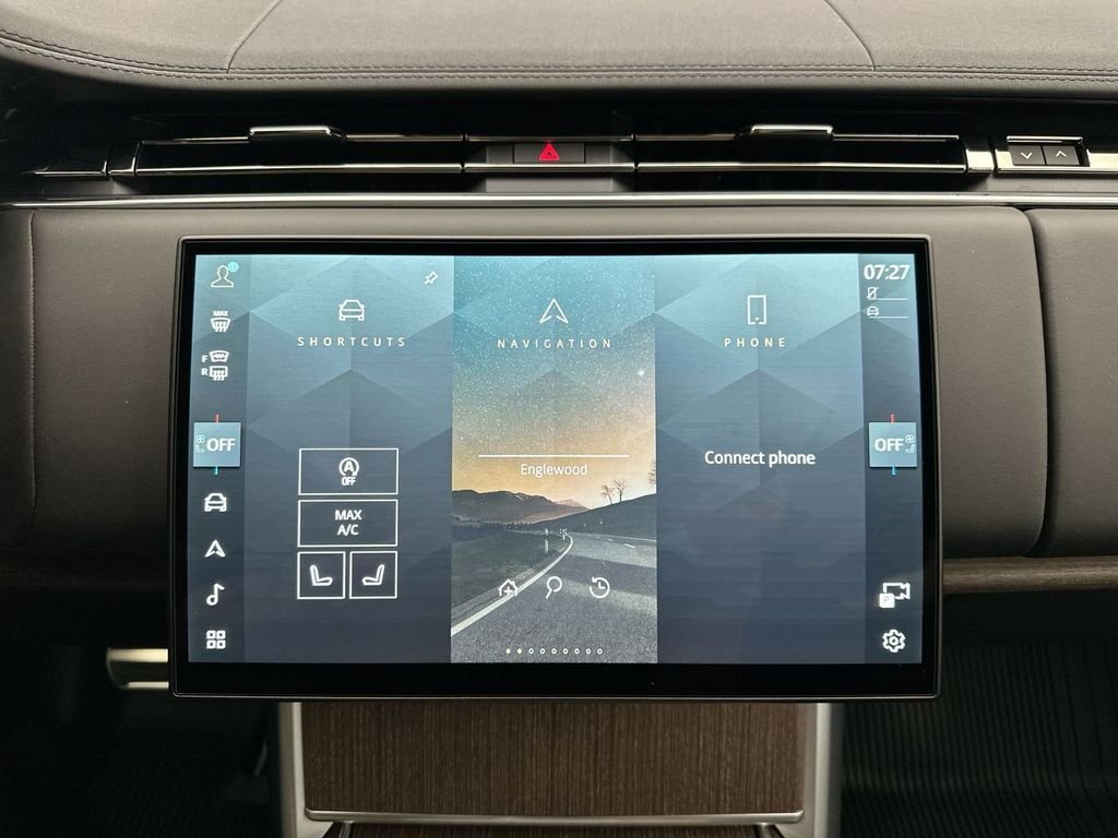New 2027 Fuji White Land Rover SE image 13
