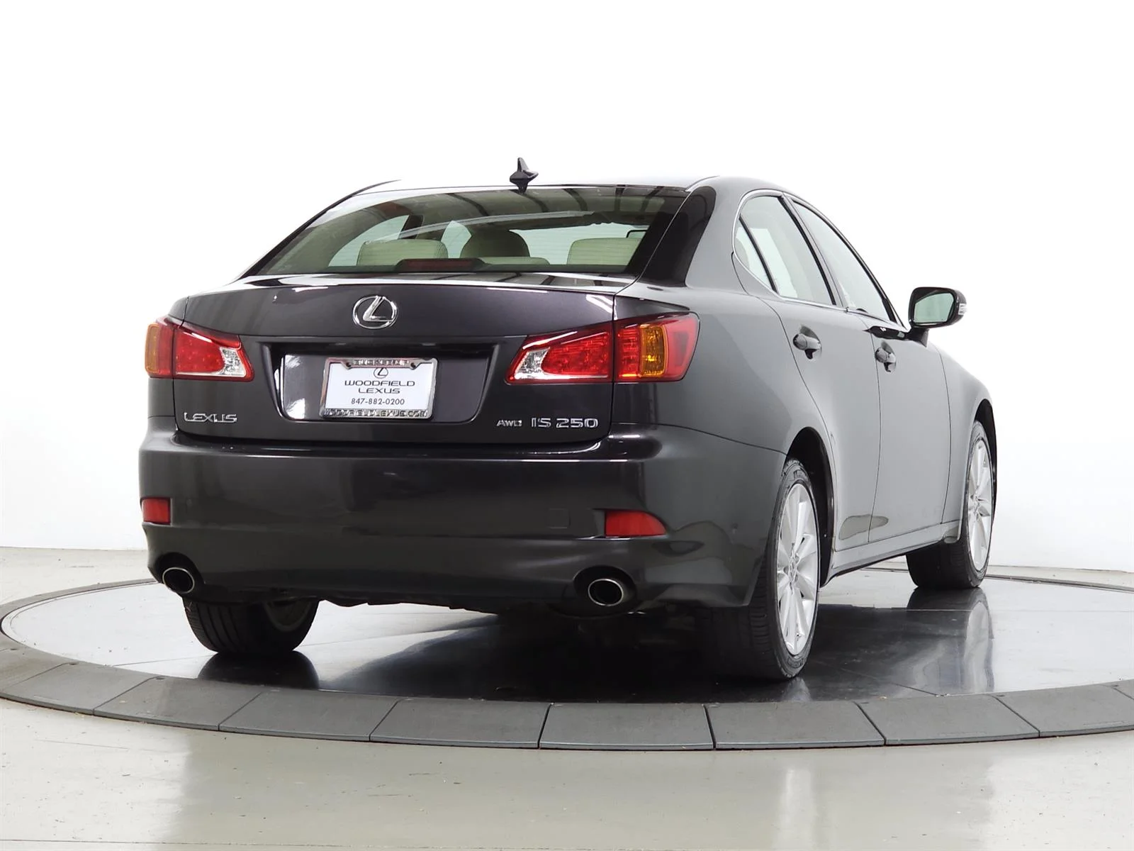 Used 2010 Brown Lexus  image 10