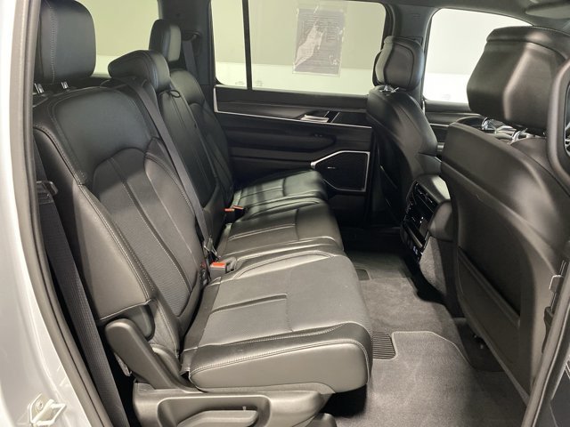 Used 2024 Silver Zynith Jeep Series II image 27