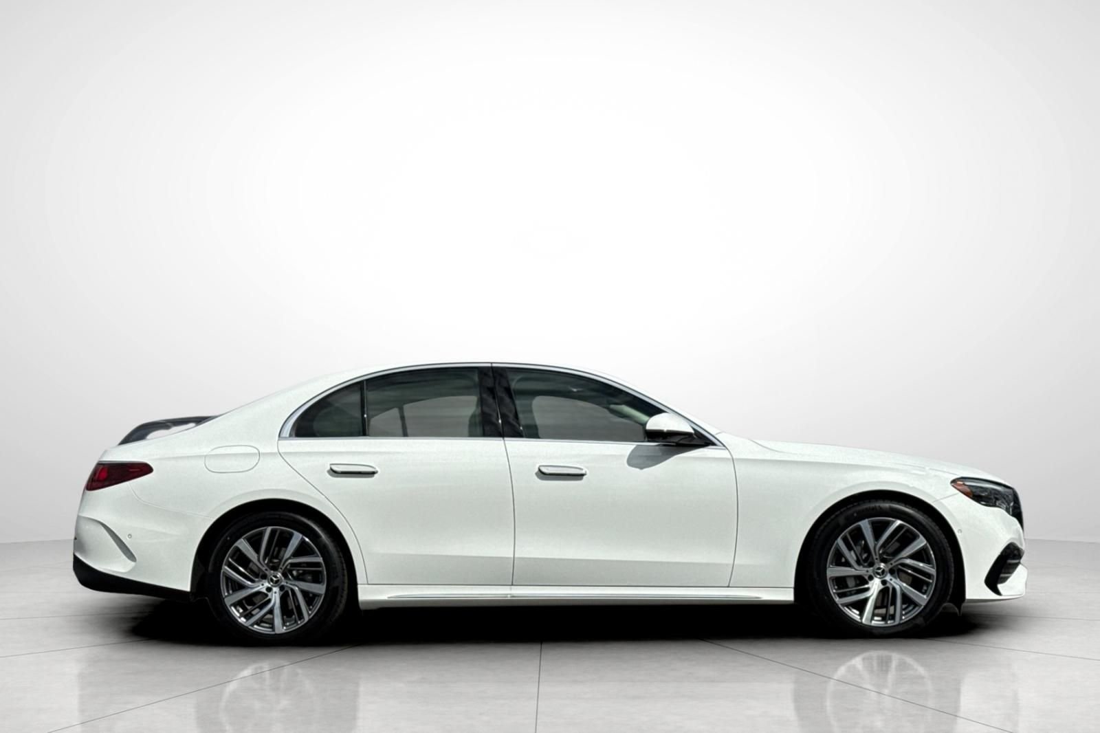 New 2026 Polar White Mercedes-Benz E 350 image 32