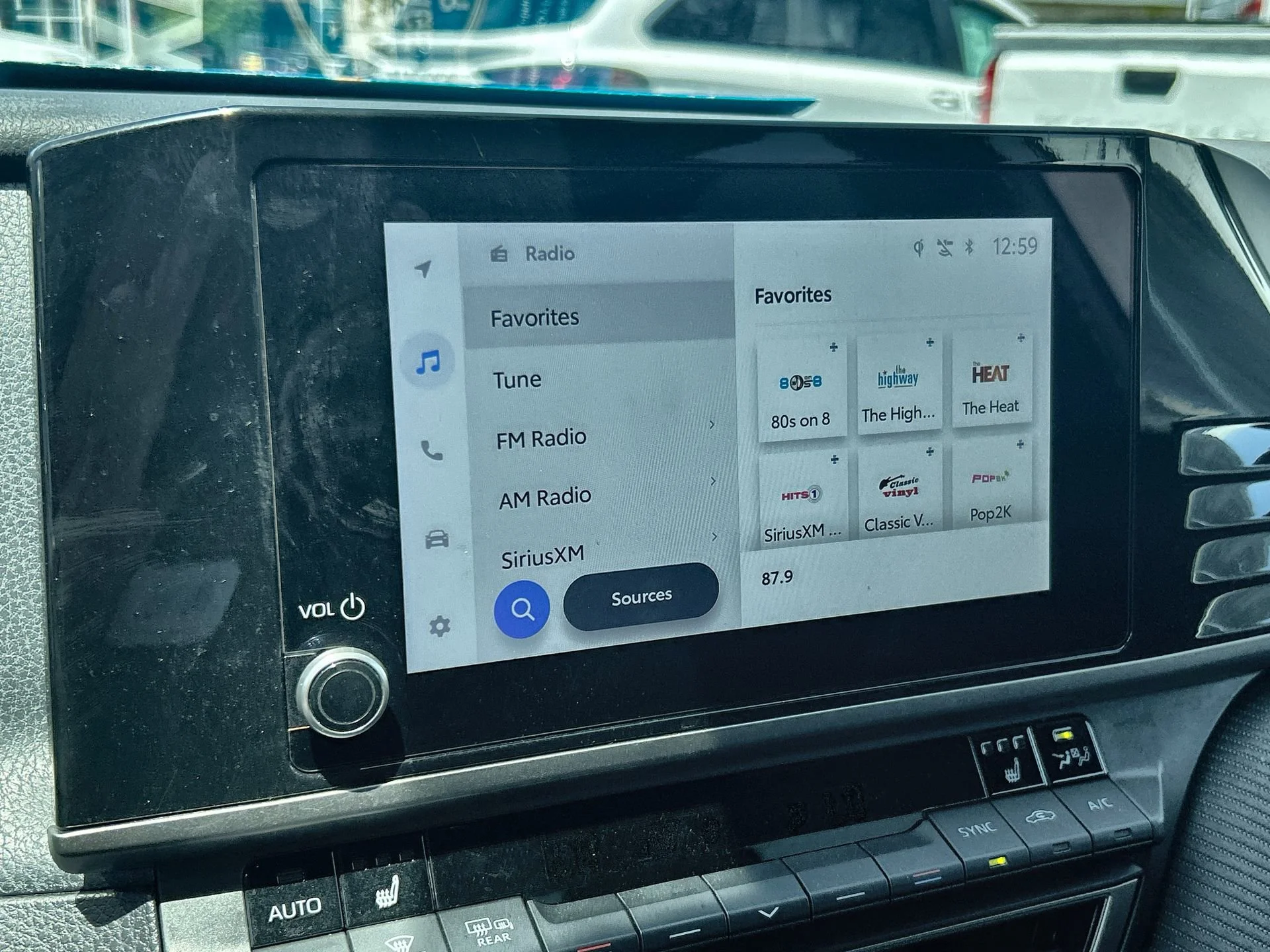 Used 2025 Ice Cap Toyota SE image 12