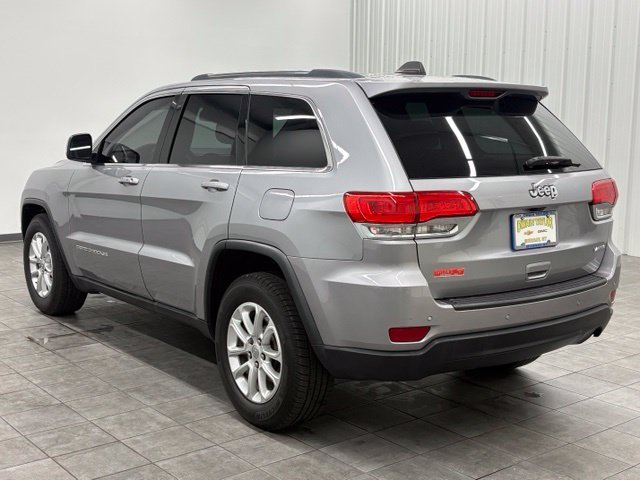 Used 2016 Silver Jeep Laredo image 4