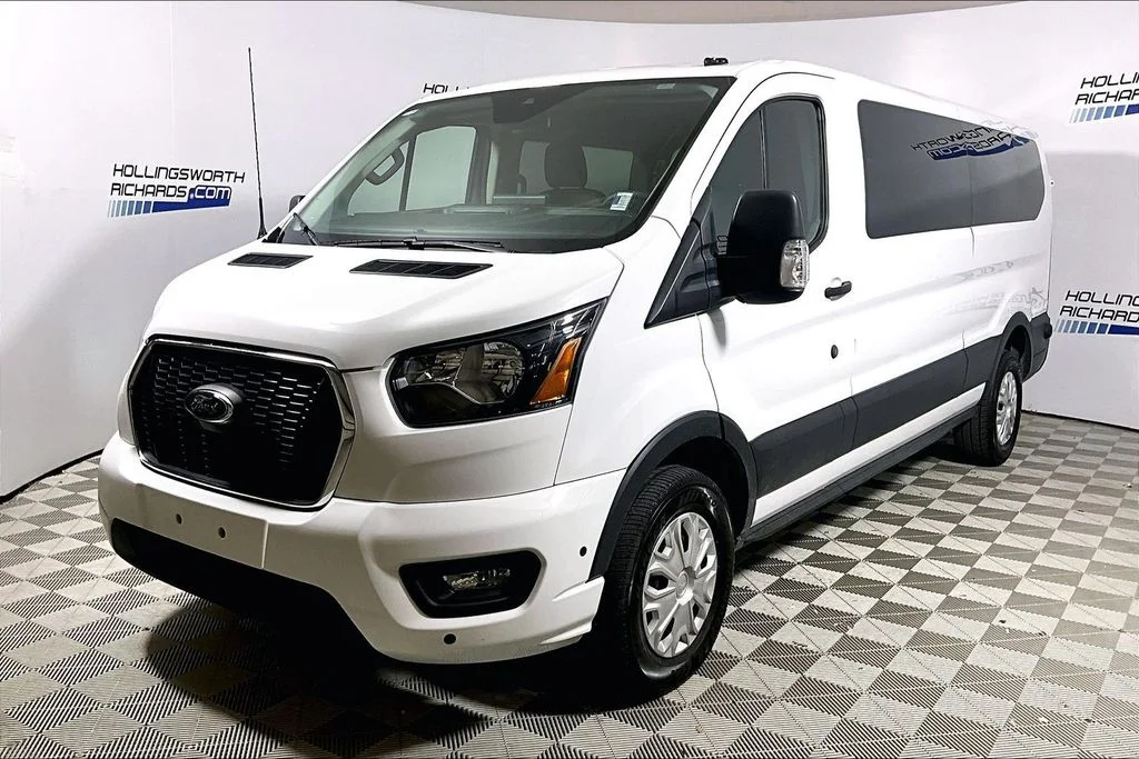 2024 Ford Transit 350 XLT Low Roof Sliding Pass. 148's photo