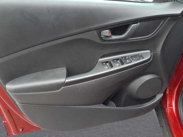 2023 Hyundai Kona SEL - Photo 17