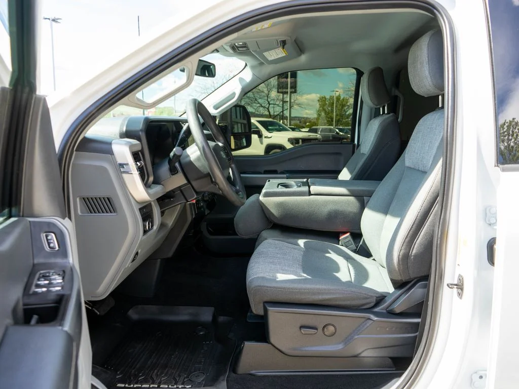 Used 2023 White Ford XLT image 11