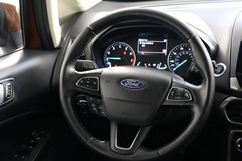 Used 2019 Orange Ford SE image 10