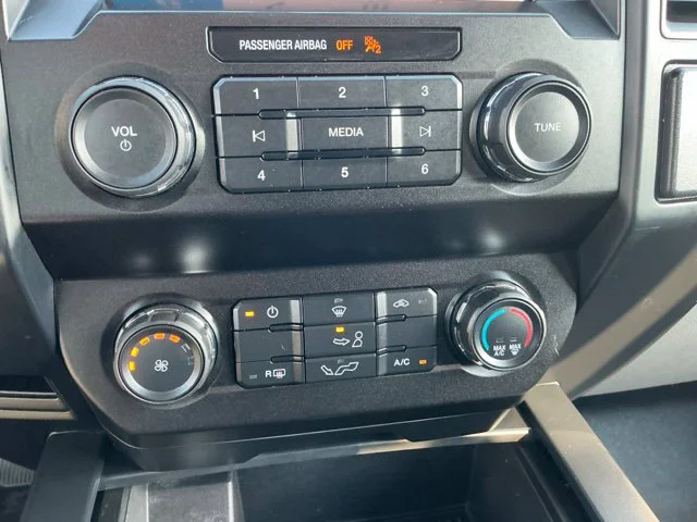 Used 2019 Blue Metallic Ford XL image 37
