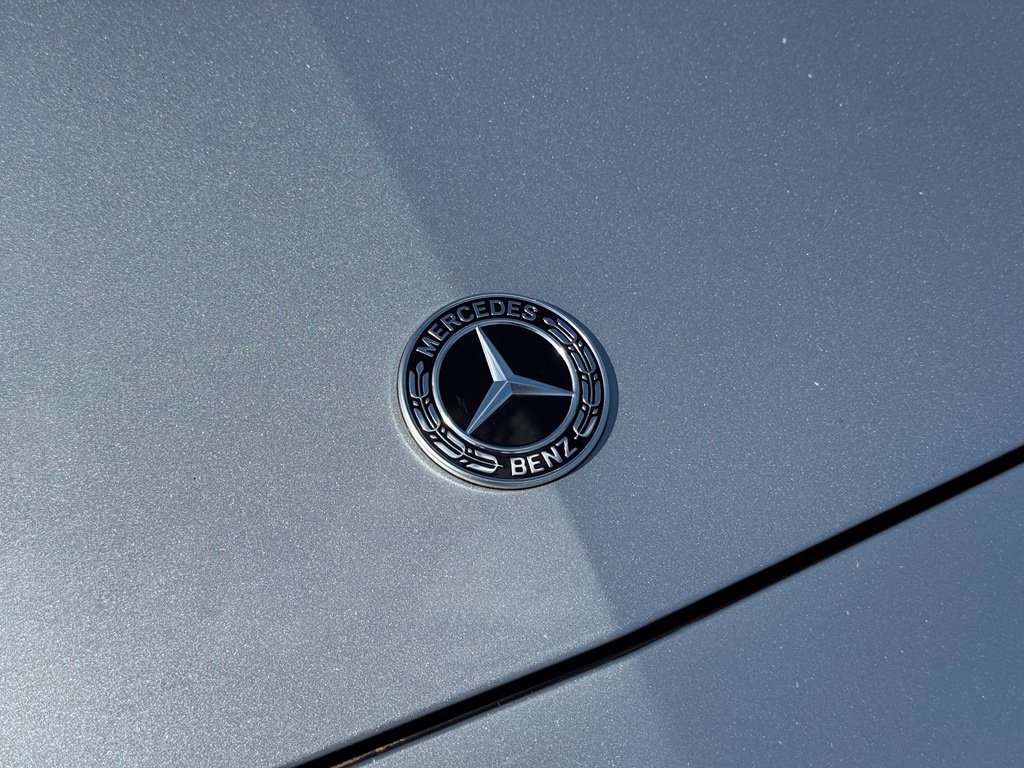 2022 Mercedes-Benz E-Class E350 - Photo 8