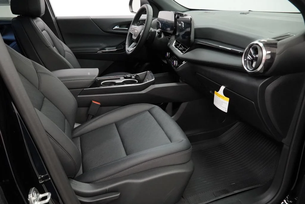 New 2026 Mosaic Black Metallic Chevrolet LT image 28