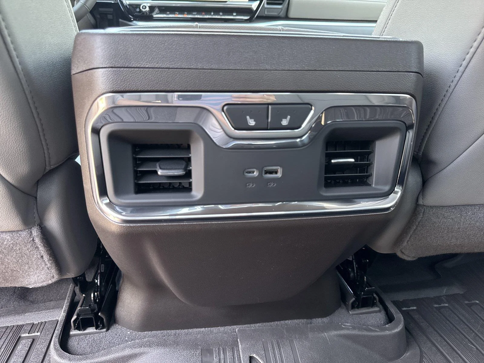 New 2026 Onyx Black GMC SLT image 32