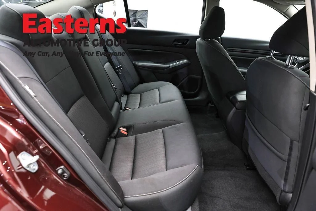 Used 2025 Red Nissan 2.5 SV image 25