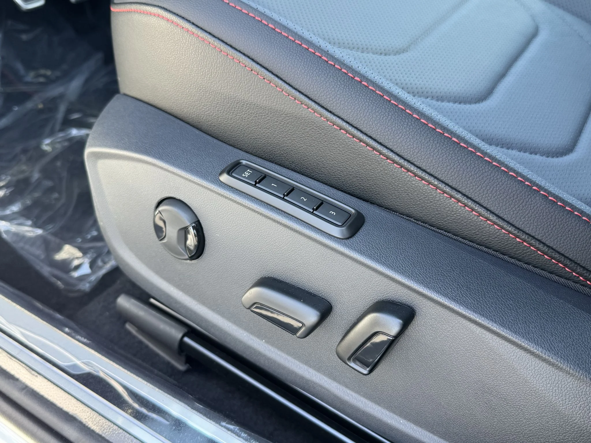 New 2026 Pure White Volkswagen Autobahn image 16