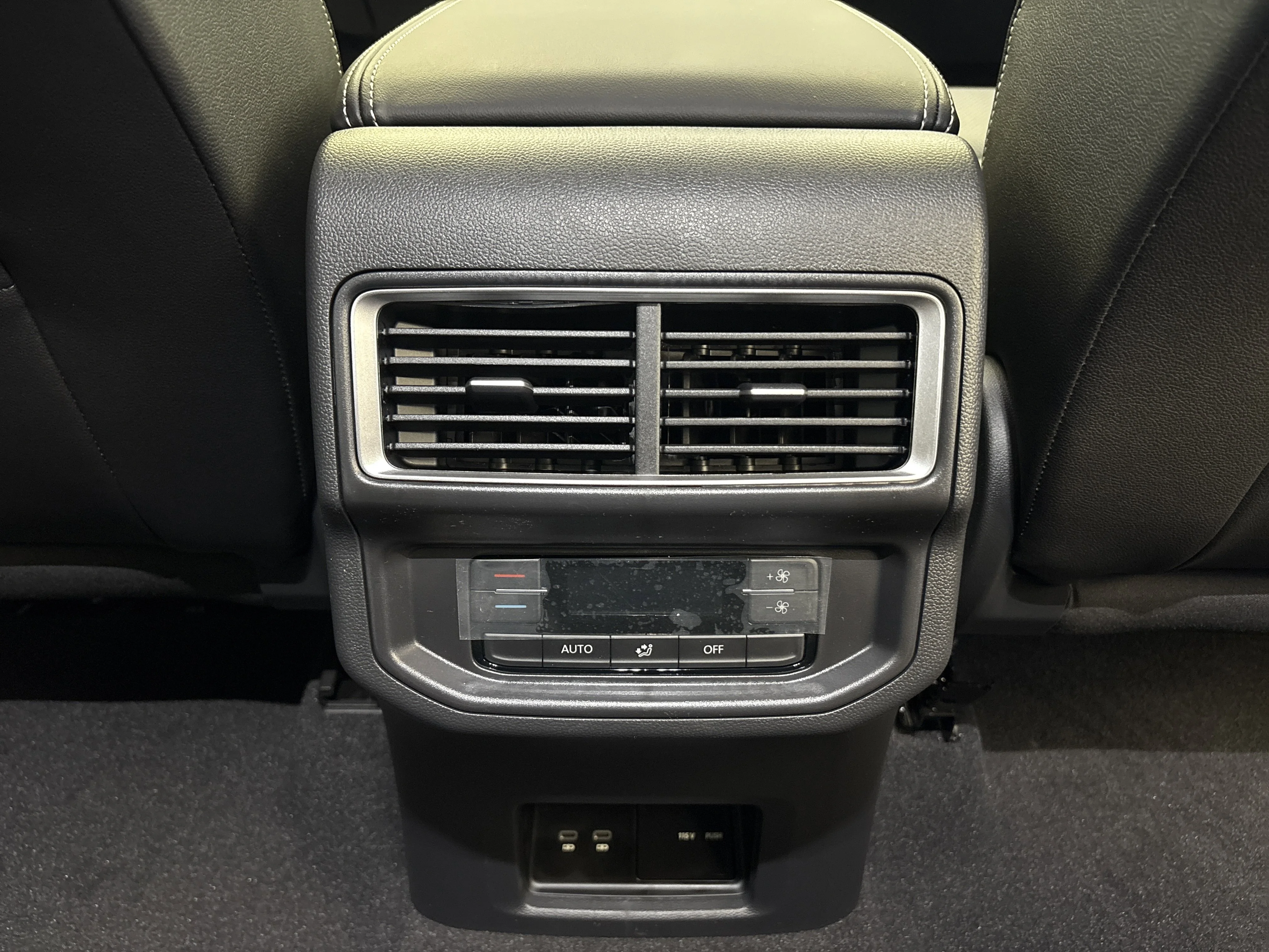 2026 Volkswagen Atlas SE w/Tech - Photo 26