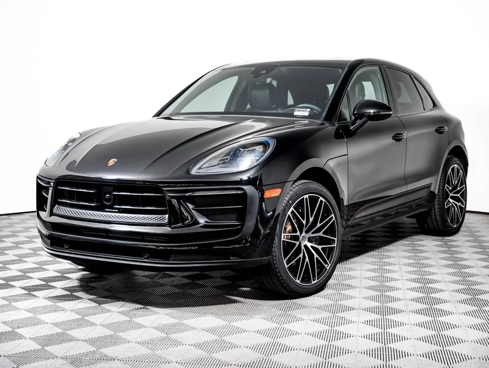 2023 Porsche Macan