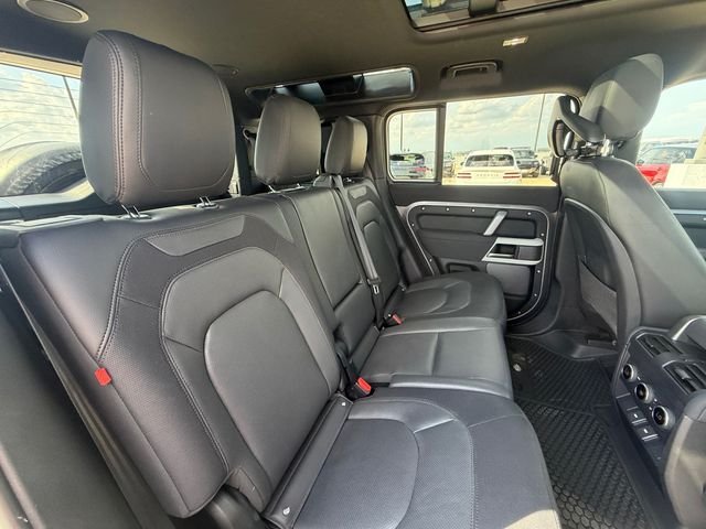 Used 2023 Eiger Grey Metallic Land Rover X-Dynamic SE image 17