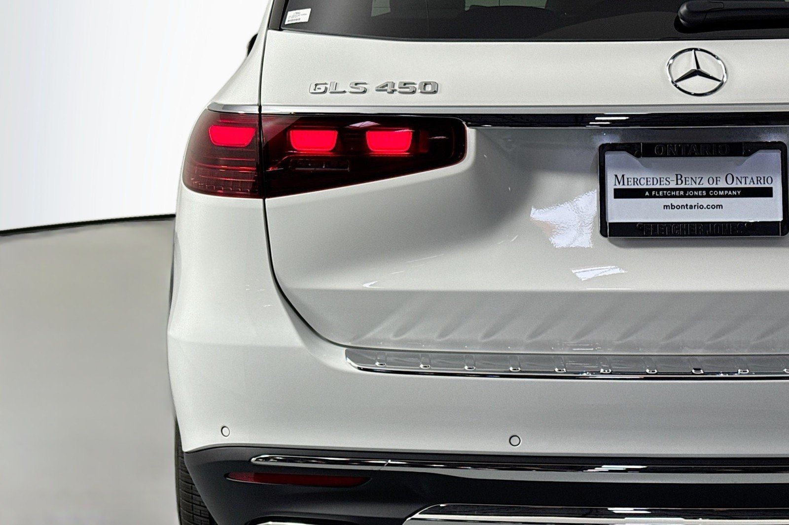 New 2026 Polar White Mercedes-Benz GLS 450 4MATIC® SUV image 15