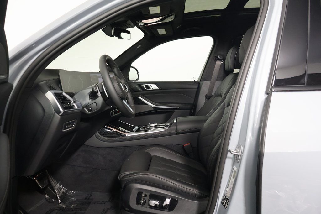New 2027 Brooklyn Grey Metallic BMW xDrive40i image 5