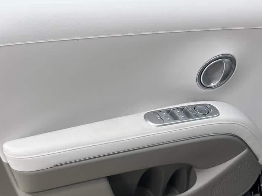 New 2026 Abyss Black Pearl Hyundai SEL AWD image 11