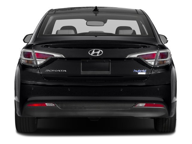 Used 2017 Pewter Gray Metallic Hyundai Limited image 8