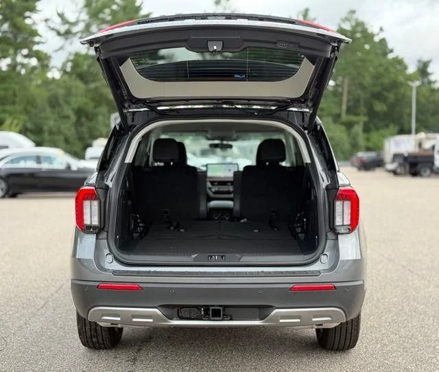 New 2026 Carbonized Gray Metallic Ford Active image 6