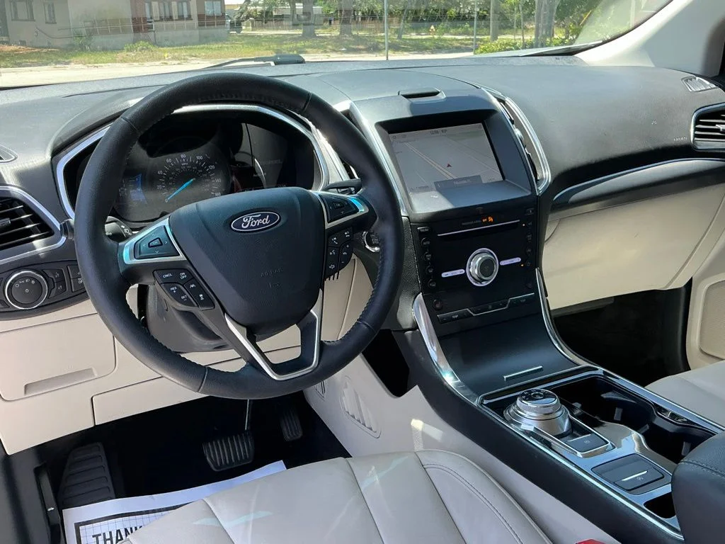 Used 2019 Silver Ford Titanium image 29