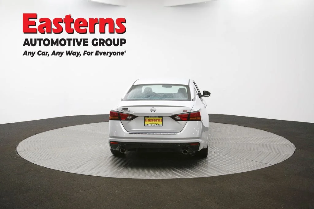 Used 2023 Silver Nissan 2.5 SR image 34
