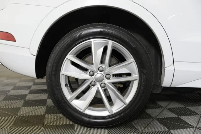 Used 2018 White Audi 2.0T Premium Plus image 36