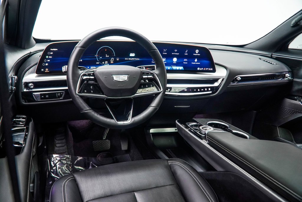 Used 2025 Black Cadillac Sport image 18