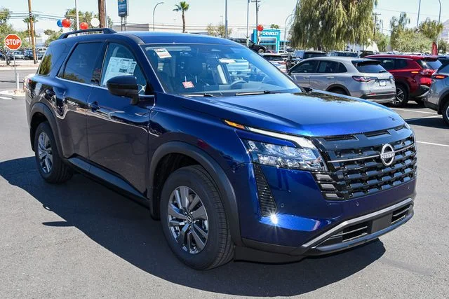 2026 Nissan Pathfinder SV 2WD's photo