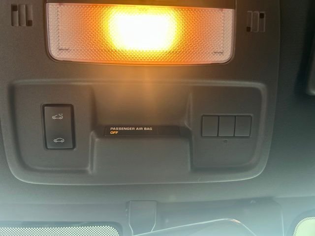 Used 2014 Blue Chevrolet 2LT image 17