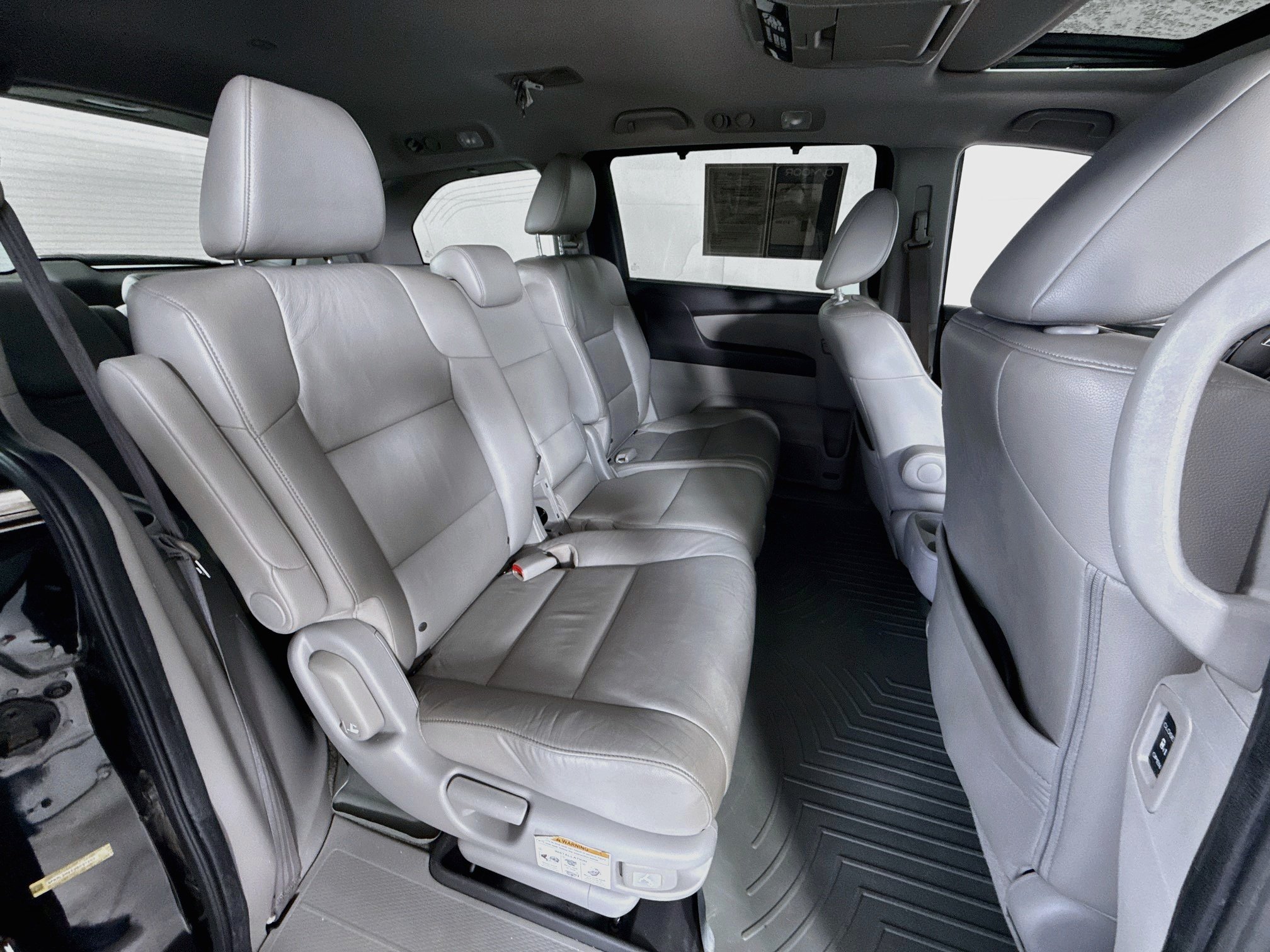 Used 2013 Crystal Black Pearl Honda Touring image 30