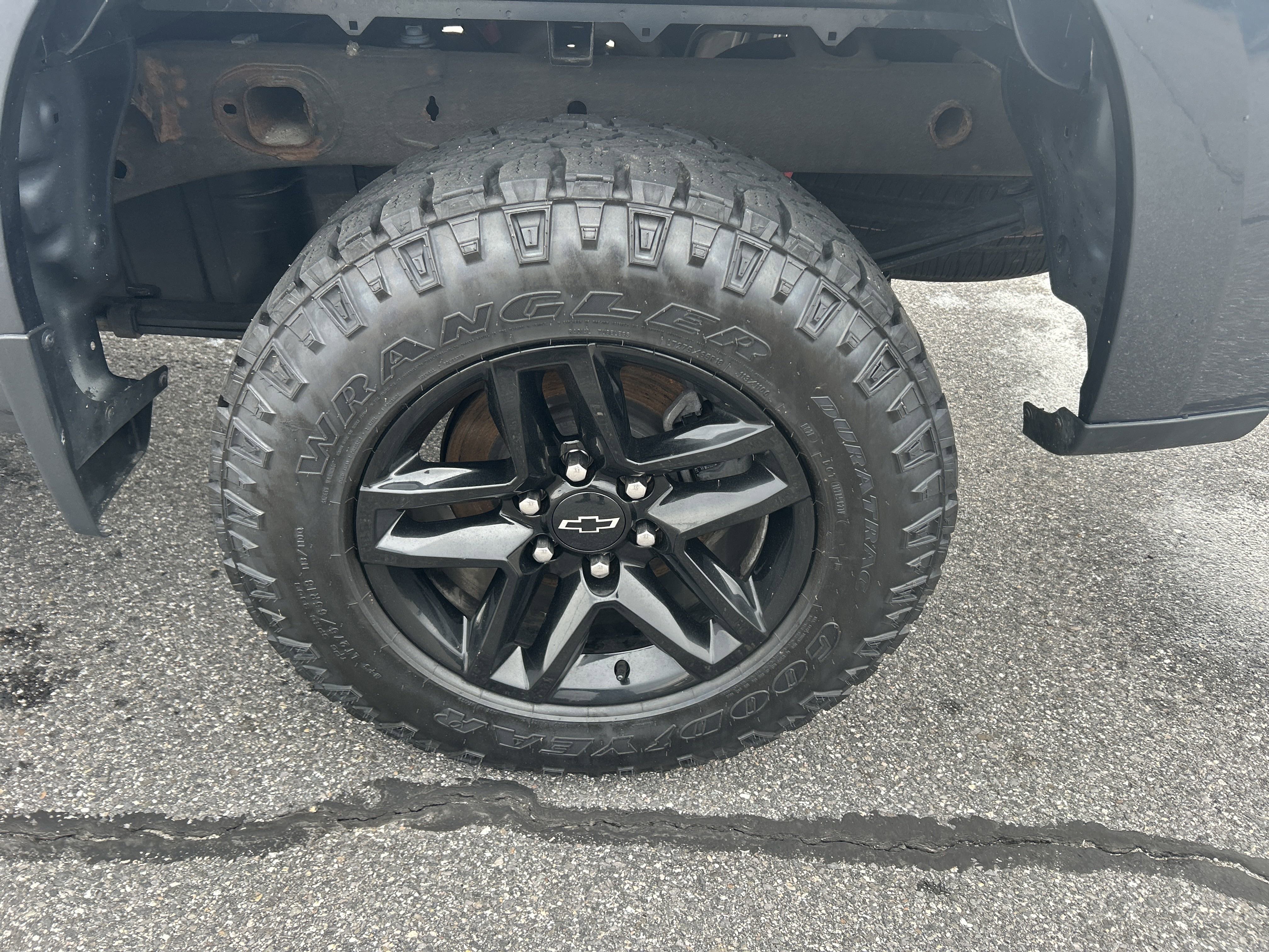 Used 2021 Shadow Gray Metallic Chevrolet Custom Trail Boss image 5