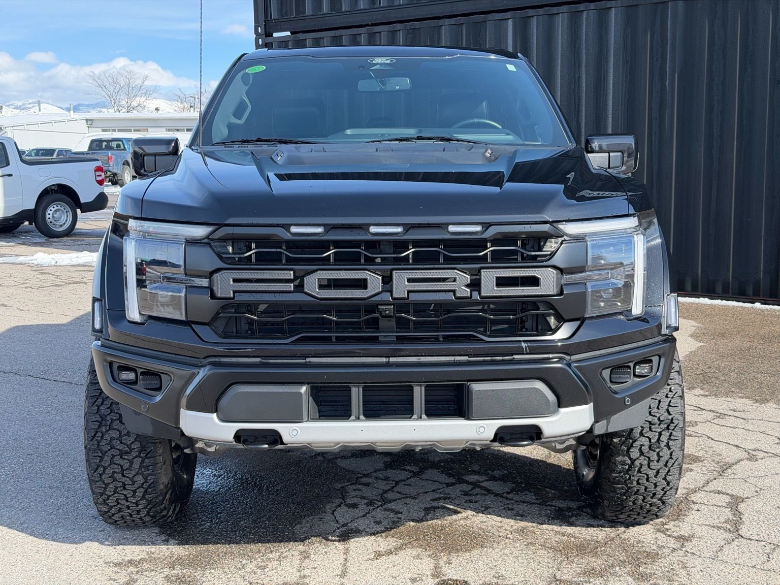 View vehicle photo 3
