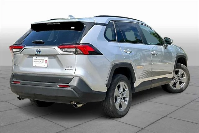 Certified Used 2022 SILVER SKY METALLIC Toyota  image 13