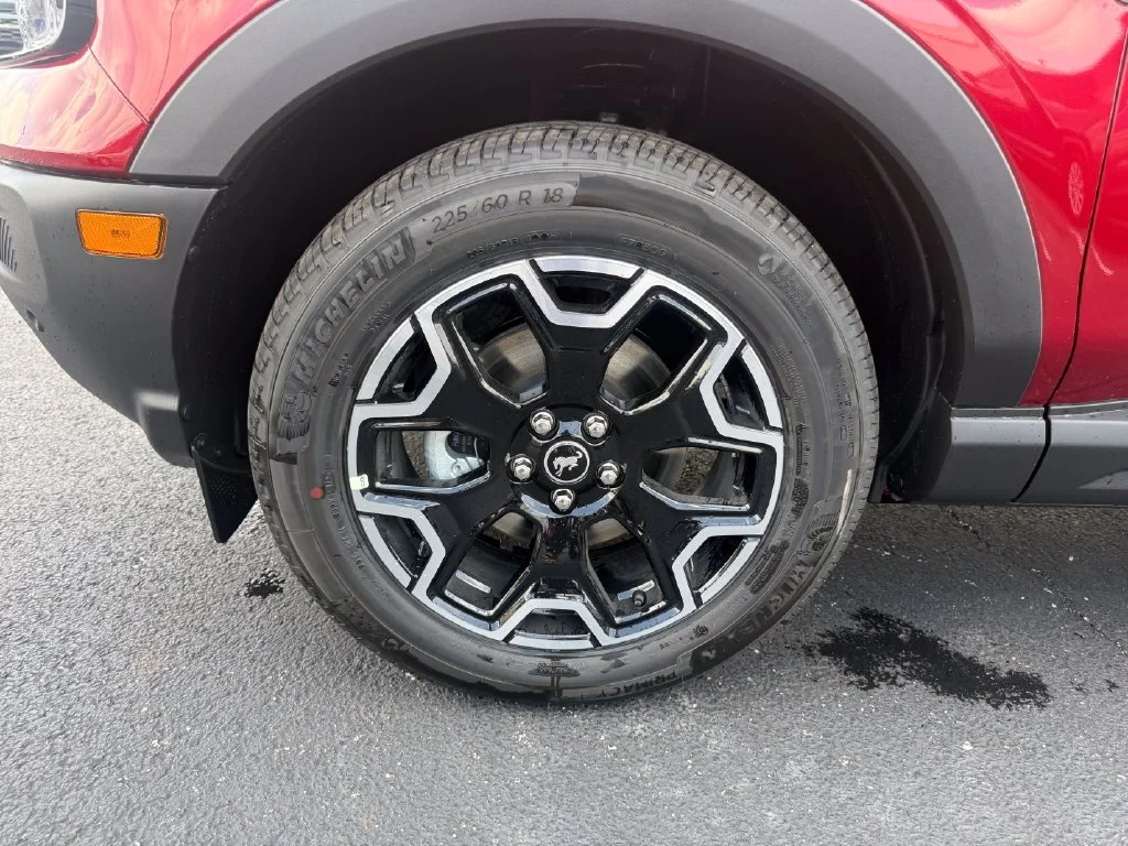 New 2026 Ruby Red Metallic Tinted Clearcoat Ford Outer Banks® image 10