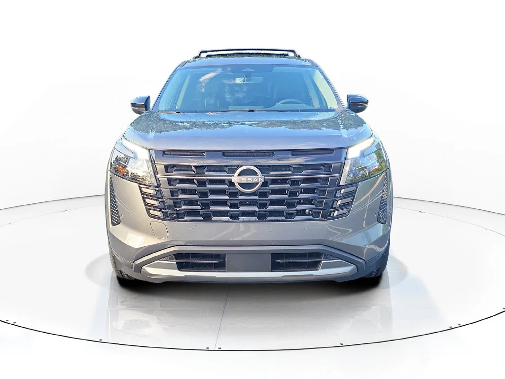 New 2026 Gray Nissan SL image 3