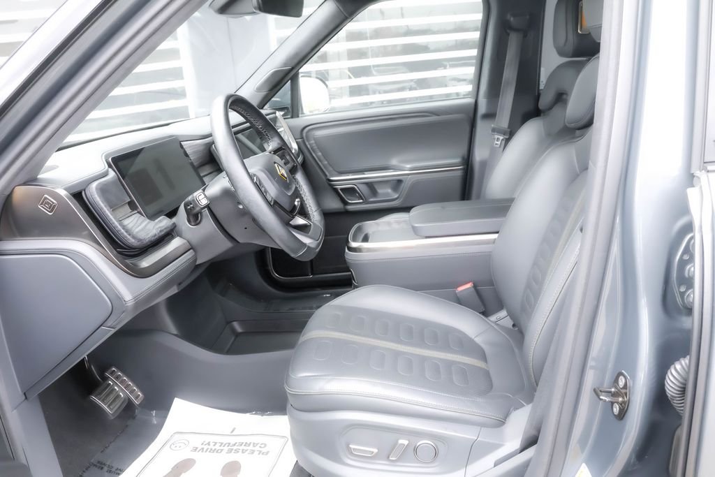 Used 2022  Rivian Launch Edition image 4