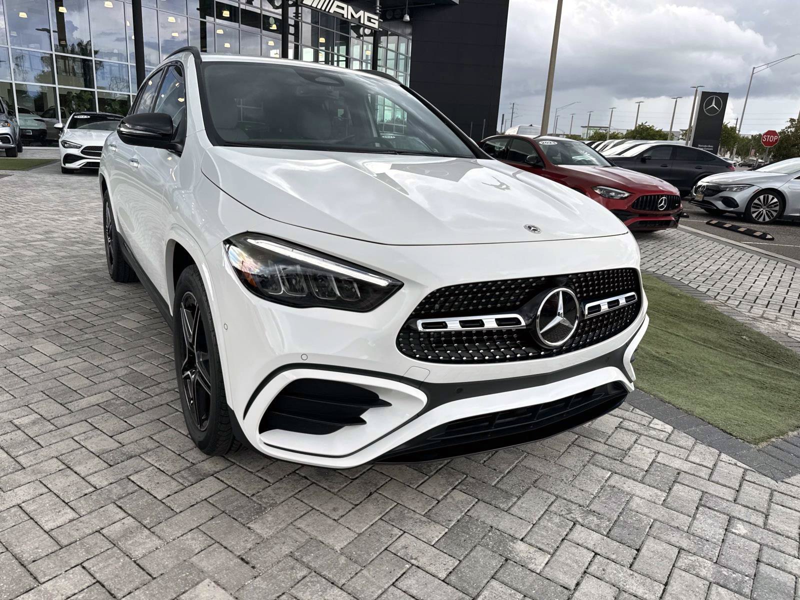 New 2026 Polar White Mercedes-Benz 250 4MATIC® SUV image 8