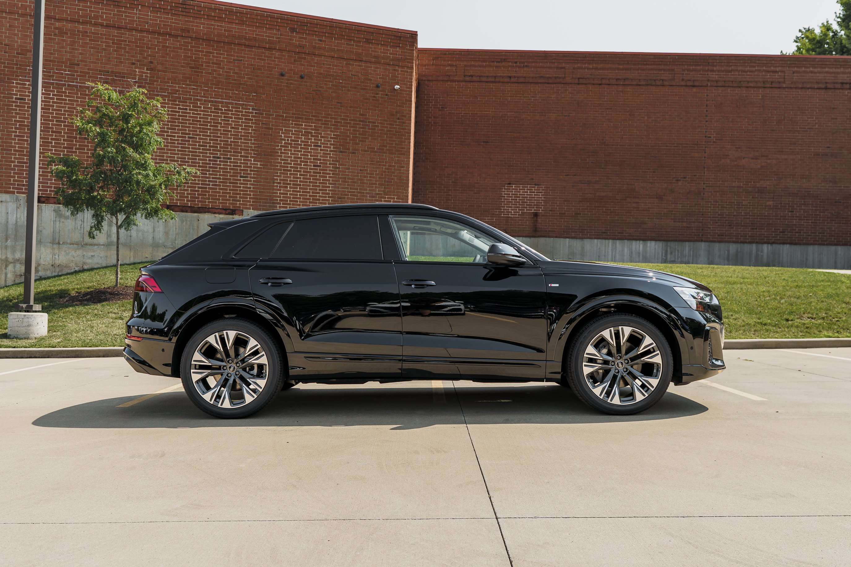 New 2026 MYTHOS BLACK Audi Prestige image 3