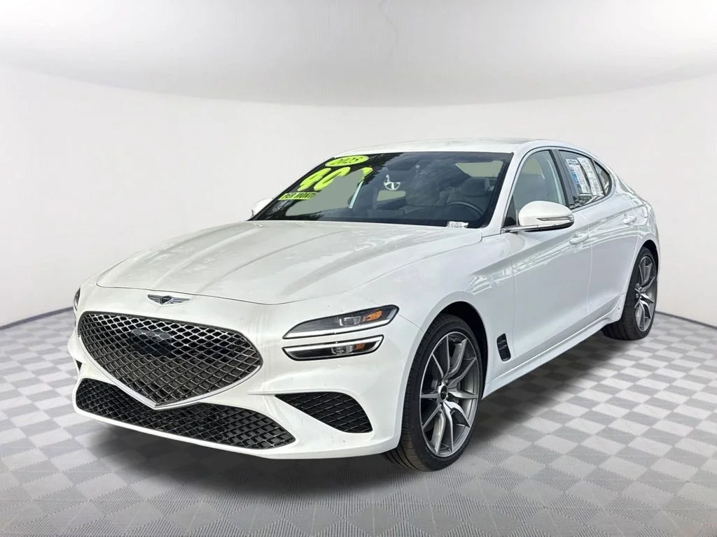 2025 Genesis G70 2.5T Standard's photo