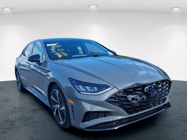 Used 2022 Gray Hyundai SEL Plus image 9