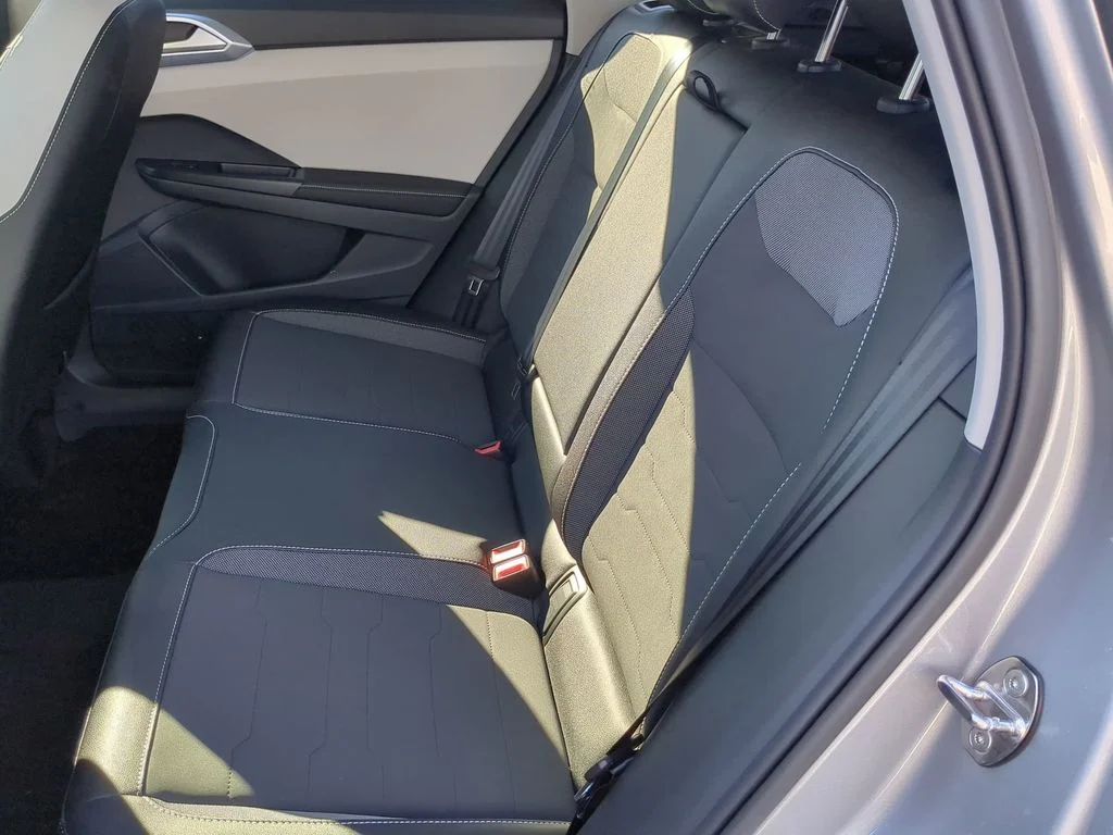 New 2026 Silver Volkswagen 1.5T SE image 16