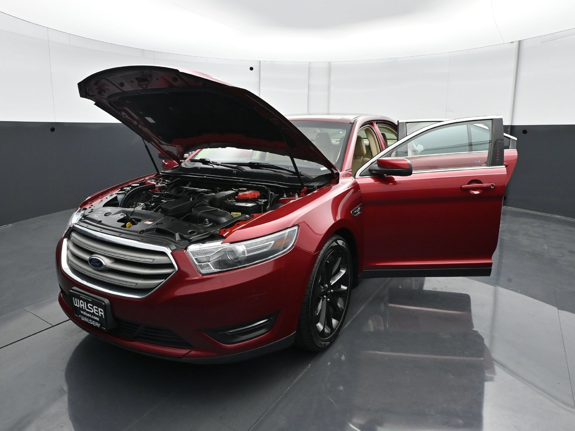 Used 2015 Ruby Red Metallic Ford SEL image 27