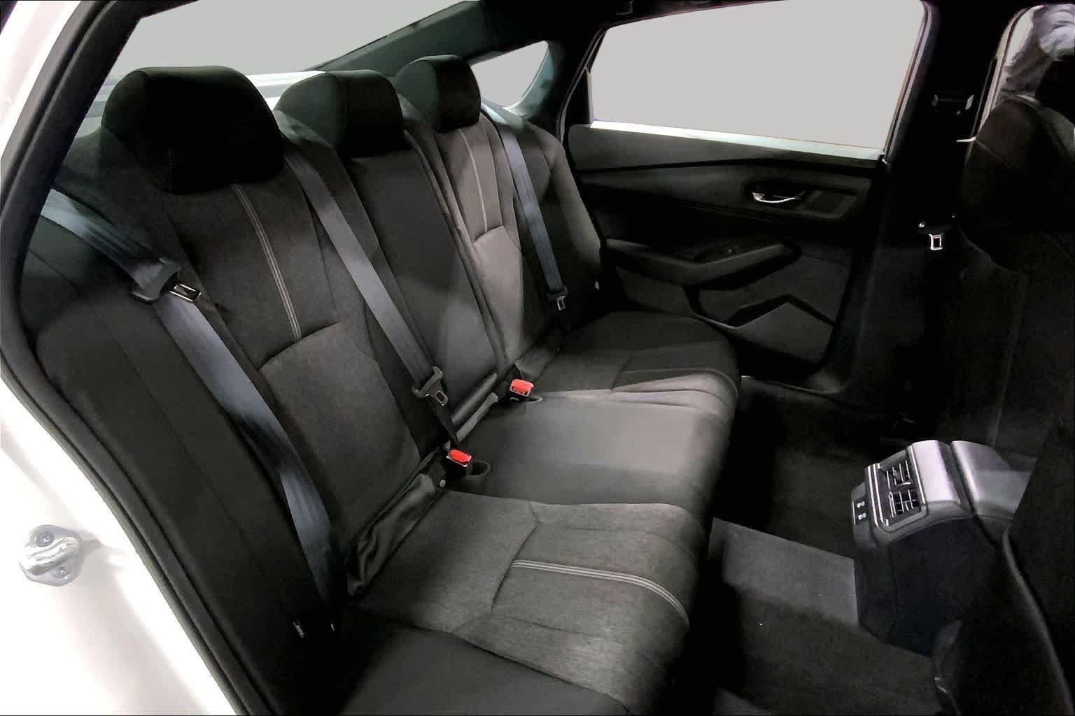Used 2025 Platinum White Pearl Honda Sport image 20