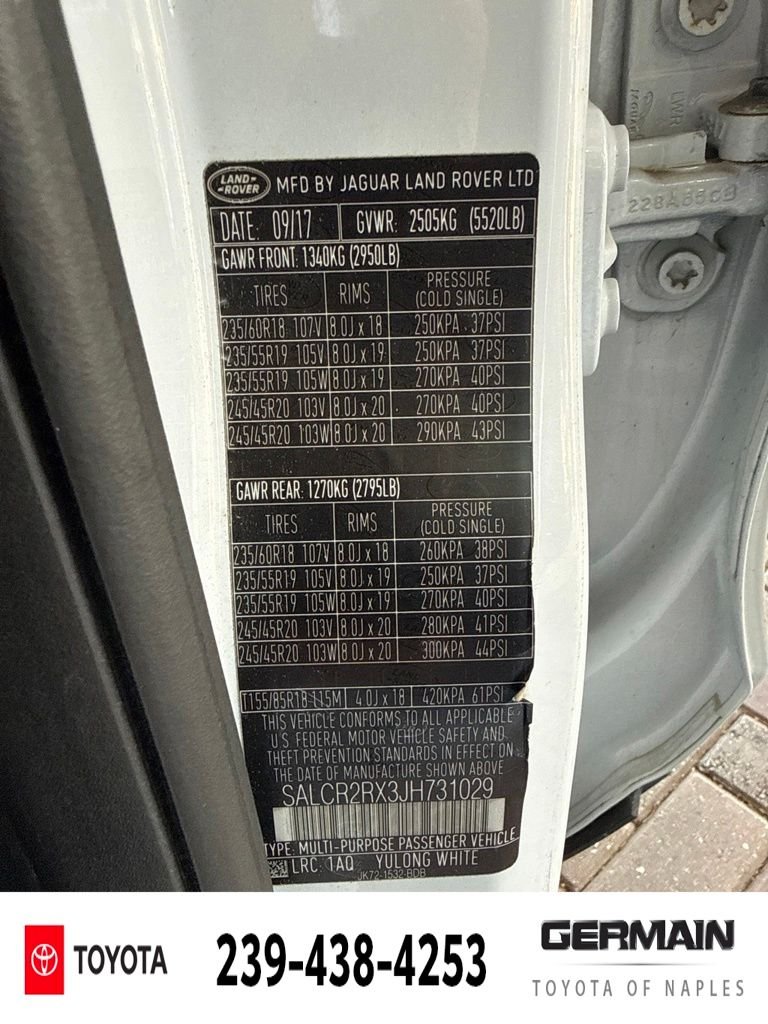 Used 2018 White Land Rover HSE image 24
