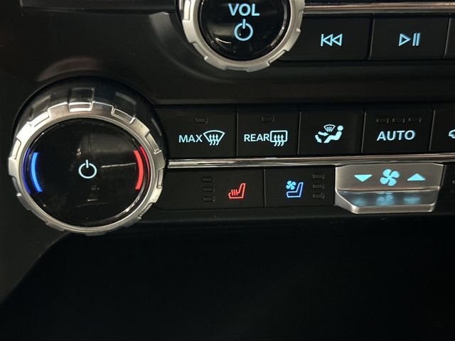Used 2023 Black Ford Lariat image 34