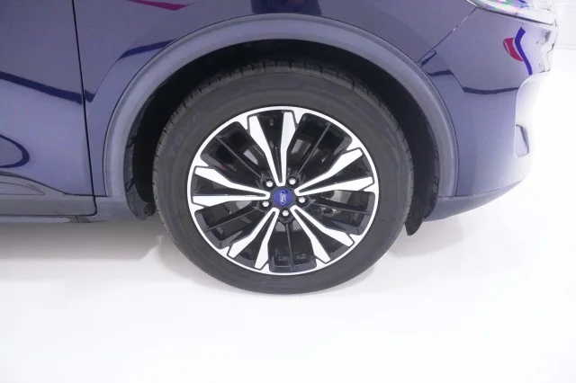Used 2021 BLUE Ford SEL image 5