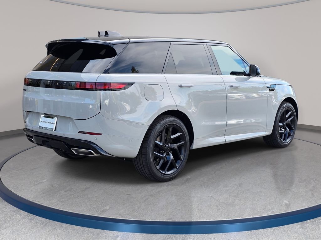 New 2026 Borasco Grey LAND ROVER Dynamic SE image 5